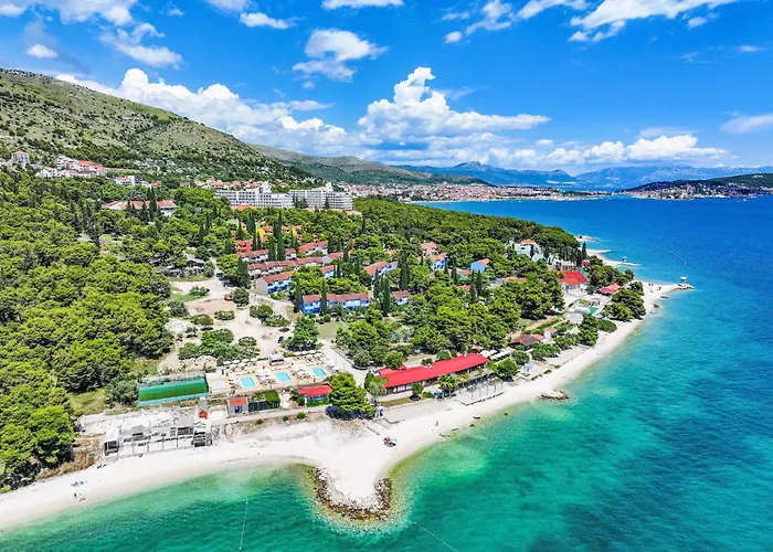 Medena-5 By Interhome טרוגיר